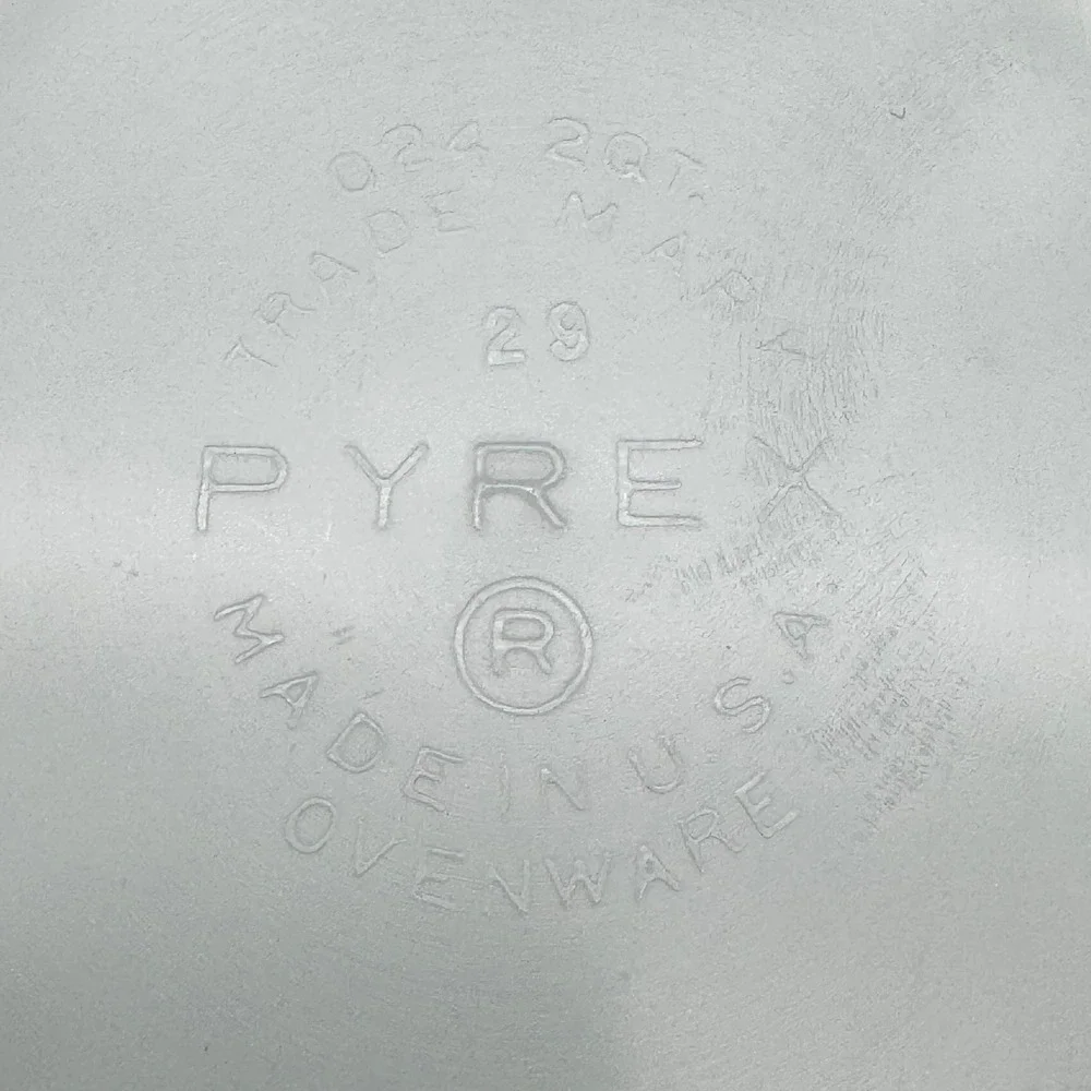 Vintage Pyrex Teal 024 2 QT Round Casserole Dish Bowl Made In USA‎